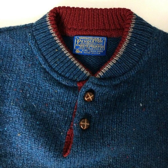 Pendleton Vintage 100% Virgin Wool Mens L Button Closure. Small hole in chest - Picture 7 of 10